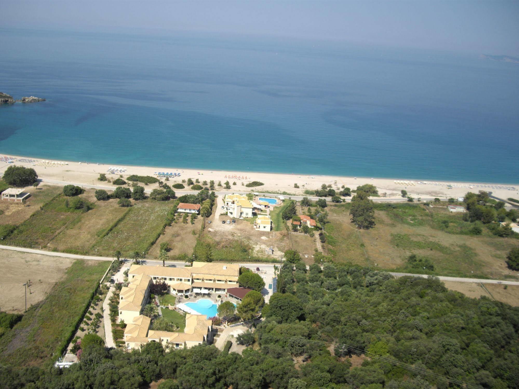 Karavostasi Beach Hotel Perdika  Exterior foto